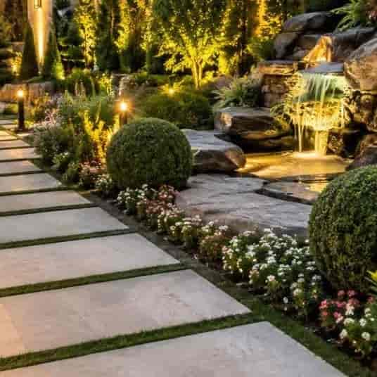 محوطه سازی